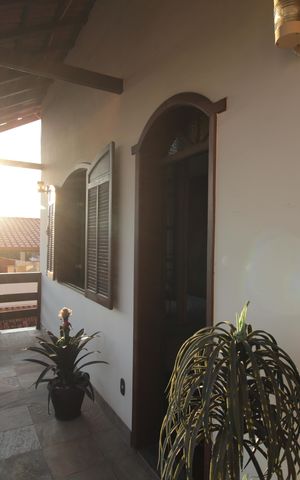 Casa à venda com 380m², 4 quartos e 6 vagasVaranda da Suíte 2