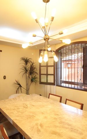 Casa à venda com 380m², 4 quartos e 6 vagasSala de Jantar