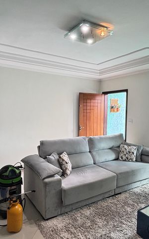 Casa à venda com 246m², 3 quartos e 5 vagas Casa à venda com 246m², 3 quartos e 5 vagasSala