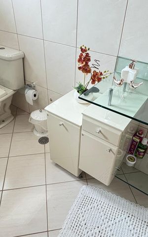 Casa à venda com 246m², 3 quartos e 5 vagas Casa à venda com 246m², 3 quartos e 5 vagasBanheiro da Suíte 1