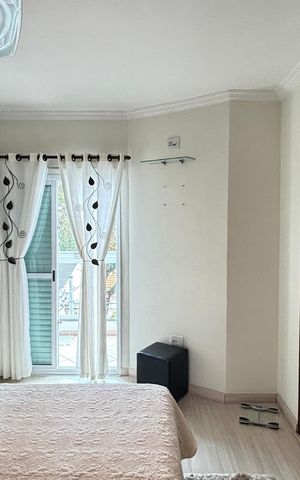 Casa à venda com 246m², 3 quartos e 5 vagas Casa à venda com 246m², 3 quartos e 5 vagasSuite 1