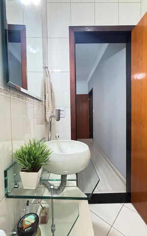 Casa à venda com 246m², 3 quartos e 5 vagas Casa à venda com 246m², 3 quartos e 5 vagasBanheiro da Suíte 3