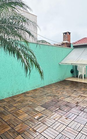 Casa à venda com 246m², 3 quartos e 5 vagas Casa à venda com 246m², 3 quartos e 5 vagasQuintal