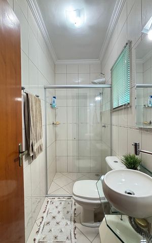 Casa à venda com 246m², 3 quartos e 5 vagas Casa à venda com 246m², 3 quartos e 5 vagasBanheiro da Suíte 3