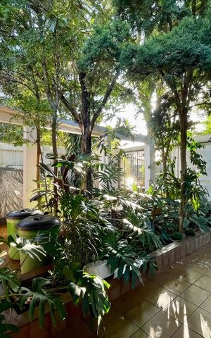 Casa à venda com 565m², 4 quartos e 2 vagas Casa à venda com 565m², 4 quartos e 2 vagasÁrea externa