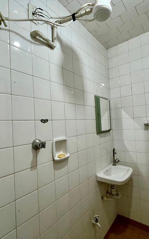 Casa à venda com 565m², 4 quartos e 2 vagas Casa à venda com 565m², 4 quartos e 2 vagasBanheiro
