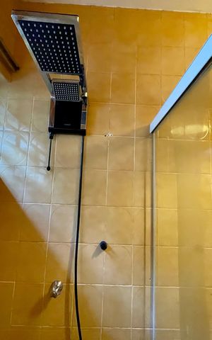 Casa à venda com 565m², 4 quartos e 2 vagas Casa à venda com 565m², 4 quartos e 2 vagasBanheiro da Suíte