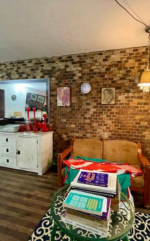 Casa à venda com 565m², 4 quartos e 2 vagas Casa à venda com 565m², 4 quartos e 2 vagasSala 1