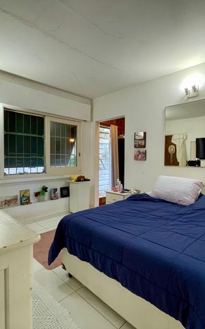 Casa à venda com 565m², 4 quartos e 2 vagas Casa à venda com 565m², 4 quartos e 2 vagasSuíte