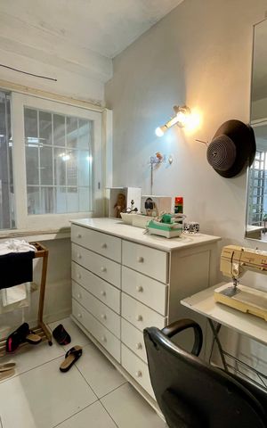 Casa à venda com 565m², 4 quartos e 2 vagas Casa à venda com 565m², 4 quartos e 2 vagasCloset
