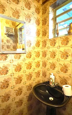 Casa à venda com 565m², 4 quartos e 2 vagas Casa à venda com 565m², 4 quartos e 2 vagasLavabo