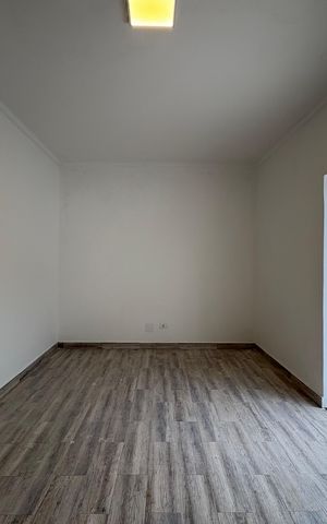 Casa à venda com 173m², 4 quartos e 2 vagas Casa à venda com 173m², 4 quartos e 2 vagasSuite