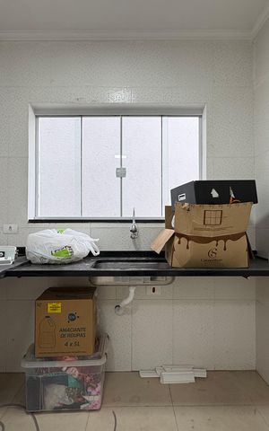 Casa à venda com 173m², 4 quartos e 2 vagas Casa à venda com 173m², 4 quartos e 2 vagasCozinha