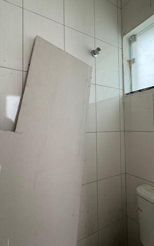 Casa à venda com 173m², 4 quartos e 2 vagas Casa à venda com 173m², 4 quartos e 2 vagasBanheiro de serviço