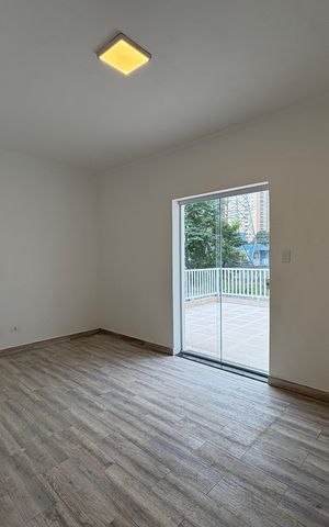Casa à venda com 173m², 4 quartos e 2 vagas Casa à venda com 173m², 4 quartos e 2 vagasSuite
