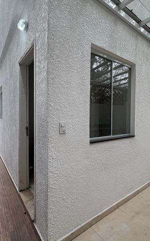 Casa à venda com 173m², 4 quartos e 2 vagas Casa à venda com 173m², 4 quartos e 2 vagasÁrea gourmet