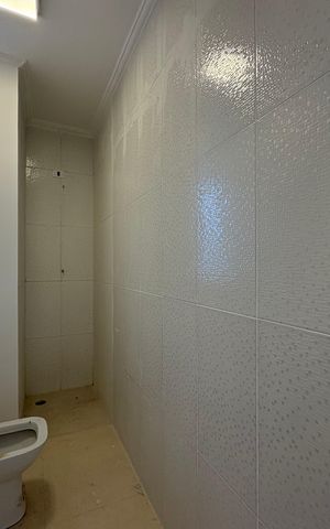 Casa à venda com 173m², 4 quartos e 2 vagas Casa à venda com 173m², 4 quartos e 2 vagasBanheiro da Suíte