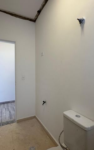 Casa à venda com 173m², 4 quartos e 2 vagas Casa à venda com 173m², 4 quartos e 2 vagasBanheiro da Suíte
