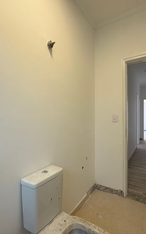Casa à venda com 173m², 4 quartos e 2 vagas Casa à venda com 173m², 4 quartos e 2 vagasBanheiro