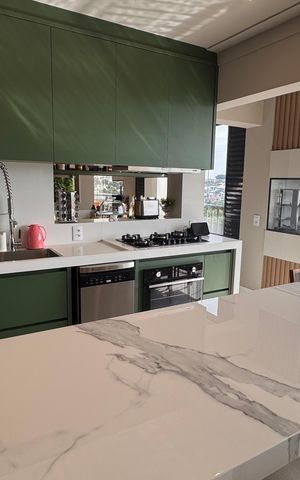 Apartamento à venda com 110m², 2 quartos e 2 vagas Apartamento à venda com 110m², 2 quartos e 2 vagasCozinha