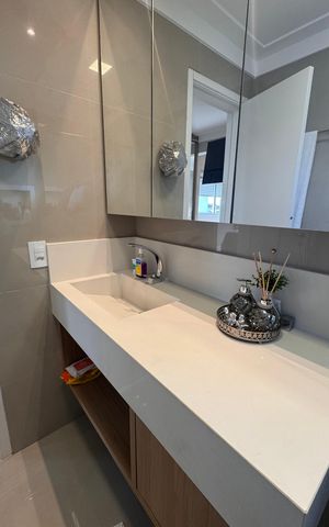 Apartamento à venda com 110m², 2 quartos e 2 vagas Apartamento à venda com 110m², 2 quartos e 2 vagasBanheiro da Suíte 1