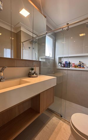 Apartamento à venda com 110m², 2 quartos e 2 vagas Apartamento à venda com 110m², 2 quartos e 2 vagasBanheiro da Suíte 1