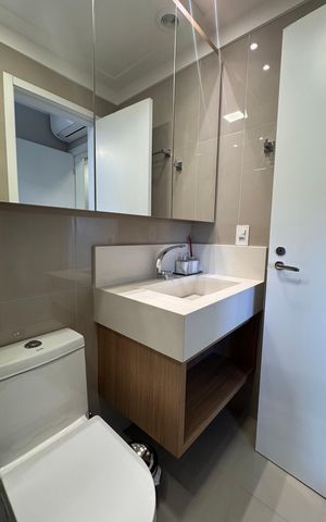 Apartamento à venda com 110m², 2 quartos e 2 vagas Apartamento à venda com 110m², 2 quartos e 2 vagasBanheiro da Suíte 2