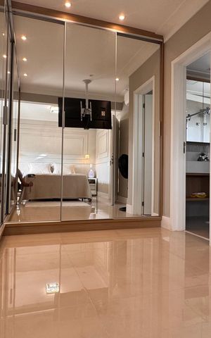 Apartamento à venda com 110m², 2 quartos e 2 vagas Apartamento à venda com 110m², 2 quartos e 2 vagasCloset da suíte 1