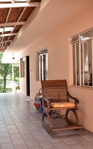 Casa à venda com 480m², 4 quartos e 3 vagasÁrea externa - Corredor