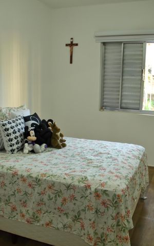 Casa à venda com 172m², 3 quartos e 2 vagasSuíte