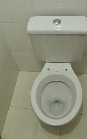 Casa à venda com 172m², 3 quartos e 2 vagasBanheiro de Serviço