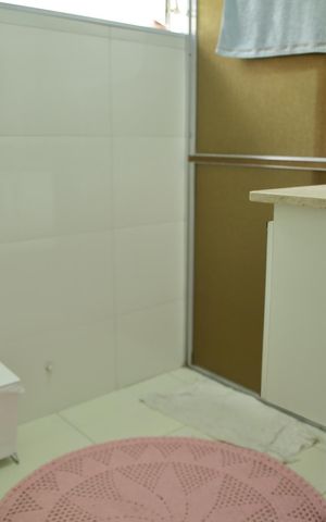 Casa à venda com 172m², 3 quartos e 2 vagasBanheiro/Suíte