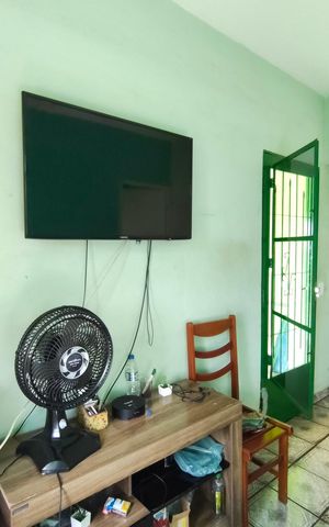 Casa à venda com 150m², 4 quartos e 1 vaga Casa à venda com 150m², 4 quartos e 1 vagaSala