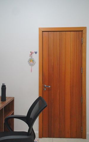 Casa à venda com 300m², 3 quartos e 2 vagasEscritório