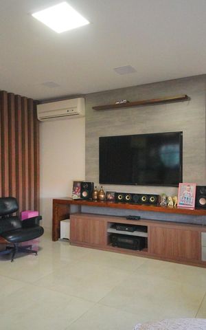 Casa à venda com 300m², 3 quartos e 2 vagasSala