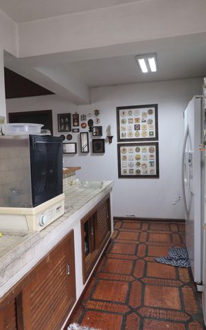 Casa à venda com 650m², 4 quartos e 2 vagasCozinha
