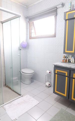 Casa à venda com 650m², 4 quartos e 2 vagasBanheiro 2
