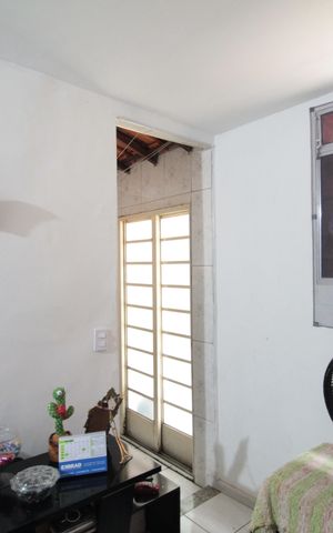 Casa de condomínio à venda com 60m², 2 quartos e 1 vagaSala