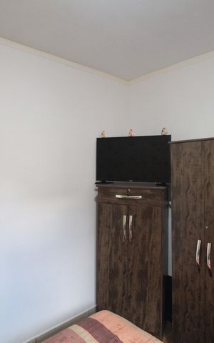 Casa de condomínio à venda com 60m², 2 quartos e 1 vagaQuarto 2
