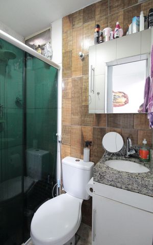 Casa de condomínio à venda com 60m², 2 quartos e 1 vagaBanheiro Social