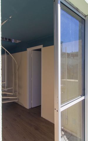 Apartamento à venda com 95m², 4 quartos e 1 vaga Apartamento à venda com 95m², 4 quartos e 1 vagaVaranda da Sala