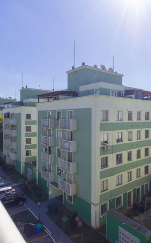 Apartamento à venda com 95m², 4 quartos e 1 vaga Apartamento à venda com 95m², 4 quartos e 1 vagaVaranda da Sala