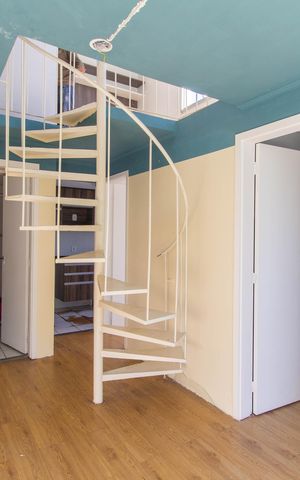 Apartamento à venda com 95m², 4 quartos e 1 vaga Apartamento à venda com 95m², 4 quartos e 1 vagaSala