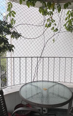 Apartamento à venda com 120m², 3 quartos e 2 vagas Apartamento à venda com 120m², 3 quartos e 2 vagasVaranda