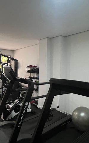 Apartamento à venda com 120m², 3 quartos e 2 vagas Apartamento à venda com 120m², 3 quartos e 2 vagasAcademia
