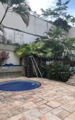Apartamento à venda com 120m², 3 quartos e 2 vagas Apartamento à venda com 120m², 3 quartos e 2 vagasPiscina