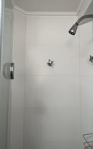 Apartamento à venda com 120m², 3 quartos e 2 vagas Apartamento à venda com 120m², 3 quartos e 2 vagasBanheiro