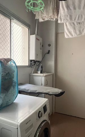 Apartamento à venda com 120m², 3 quartos e 2 vagas Apartamento à venda com 120m², 3 quartos e 2 vagasÁrea de Serviço