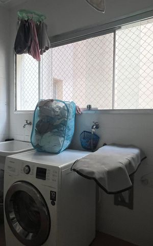 Apartamento à venda com 120m², 3 quartos e 2 vagas Apartamento à venda com 120m², 3 quartos e 2 vagasÁrea de Serviço