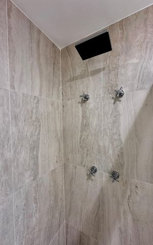 Studio à venda com 25m², 0 quarto e sem vaga Studio à venda com 25m², 0 quarto e sem vagaBanheiro